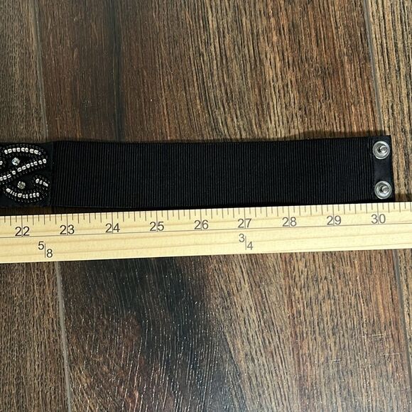 Loft Black Rhinestone Stretchy Belt Back Snap Closure Boho Minimalist - Picture 13 of 15